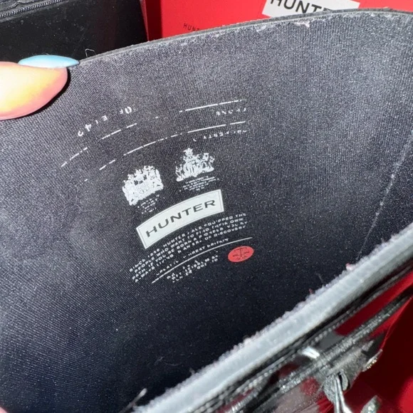 Hunter Women's Tall Gloss Black Rain Boots - Picture 6 of 6